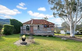 Scribbly Gum Cottage -Rustic Picturesque Romantic